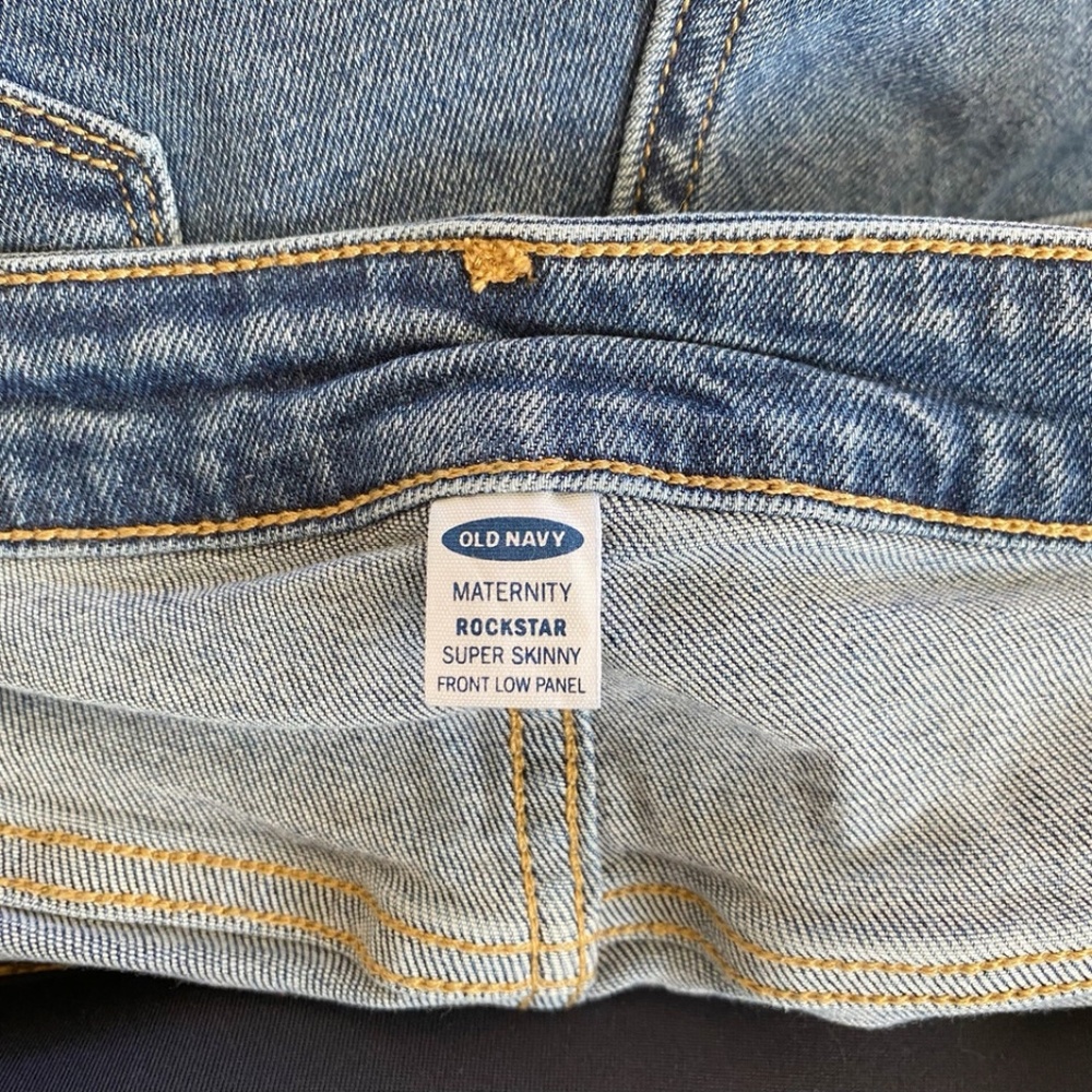 Old Navy Distressed Maternity Jeans Size 14 Rockerstar Super Skinny - Picture 6 of 6